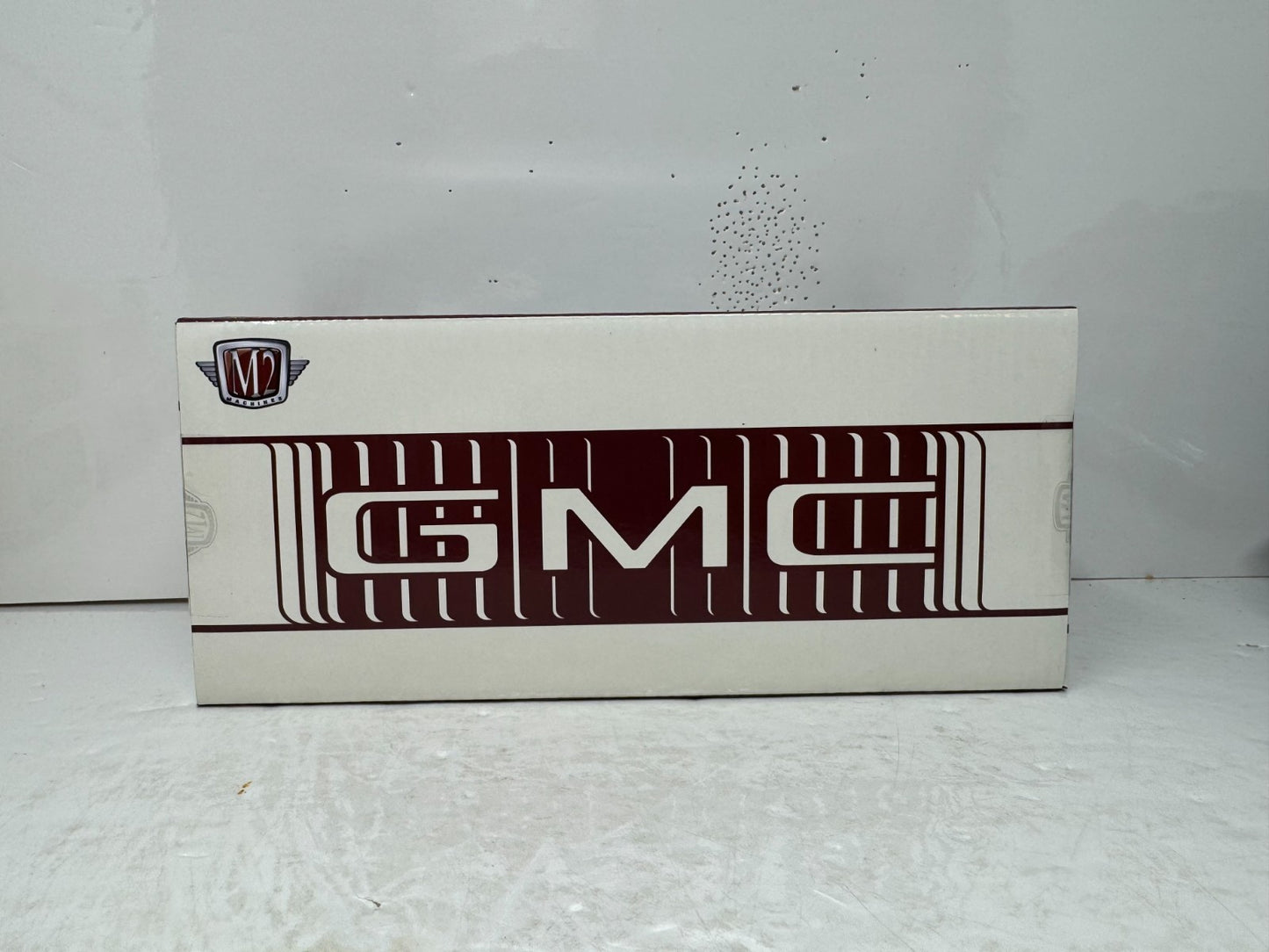 M2 Machines 1976 GMC Sierra Grande 15 1:24 Diecast