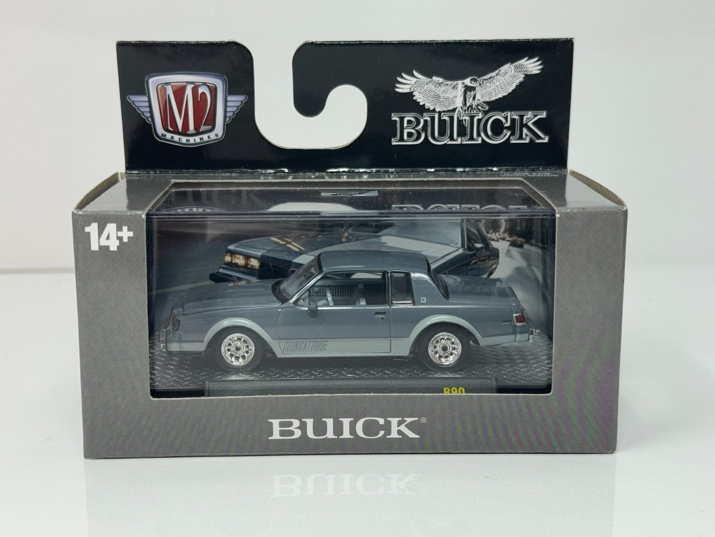 M2 Machines Buick 1987 Buick Regal Limited 1:64 Diecast