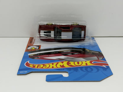 Hot Wheels Muscle Mania 1985 Chevrolet Camaro IROC-Z 1:64 Diecast Red