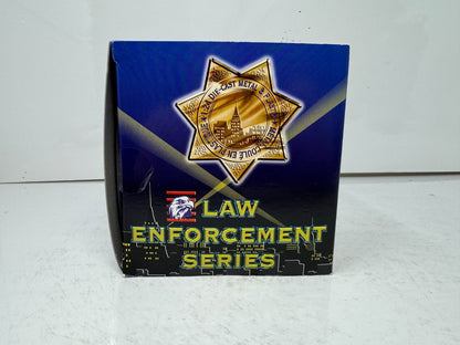 Motormax RCMP Ford Crown Victoria Police Car 1:24 Diecast Law Enforcement