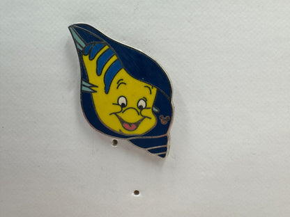 DLR Disney Flounder Little Mermaid Shell Hidden Mickey Trading Pin DC1S11