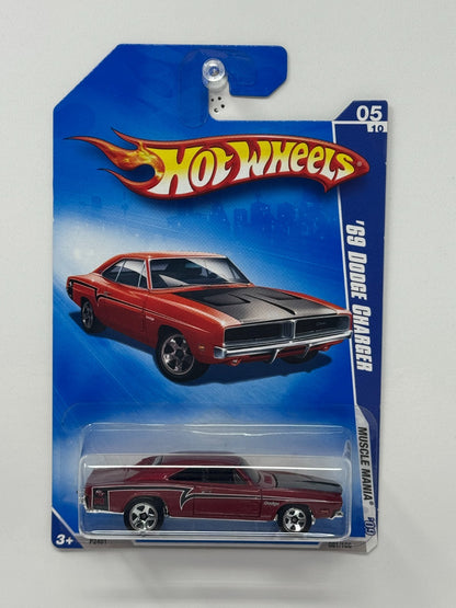 Hot Wheels Muscle Mania 1969 Dodge Charger RT 1:64 Diecast Burgundy