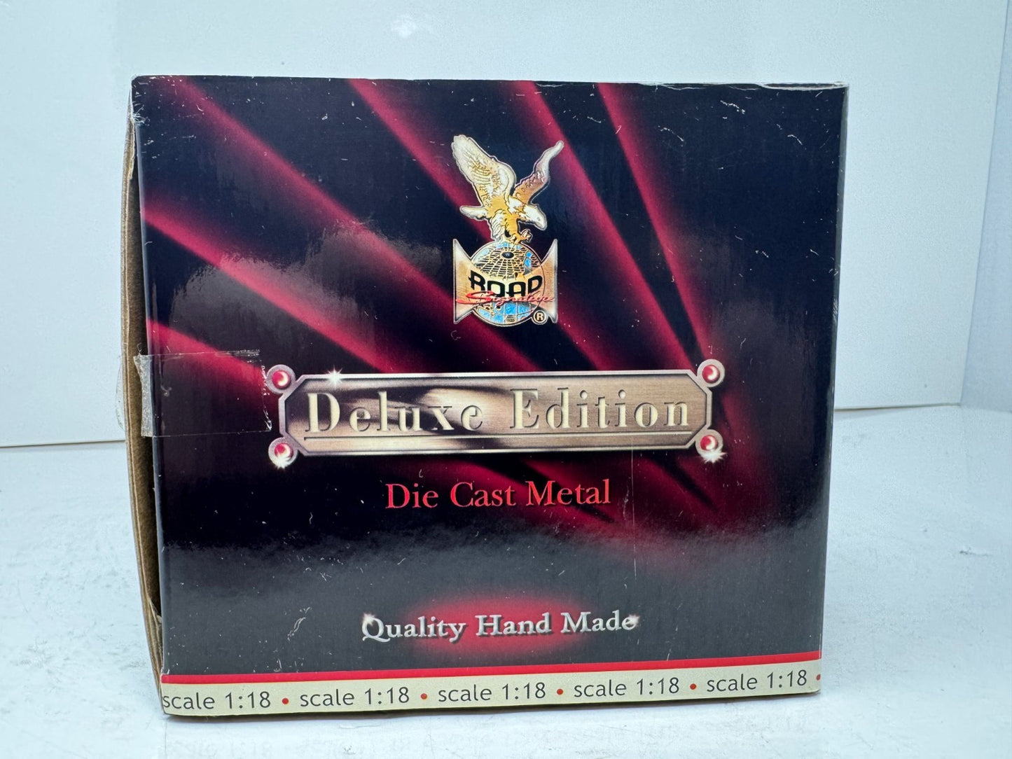 Yat Ming Road Signature 1964 Ford Falcon 1:18 Diecast