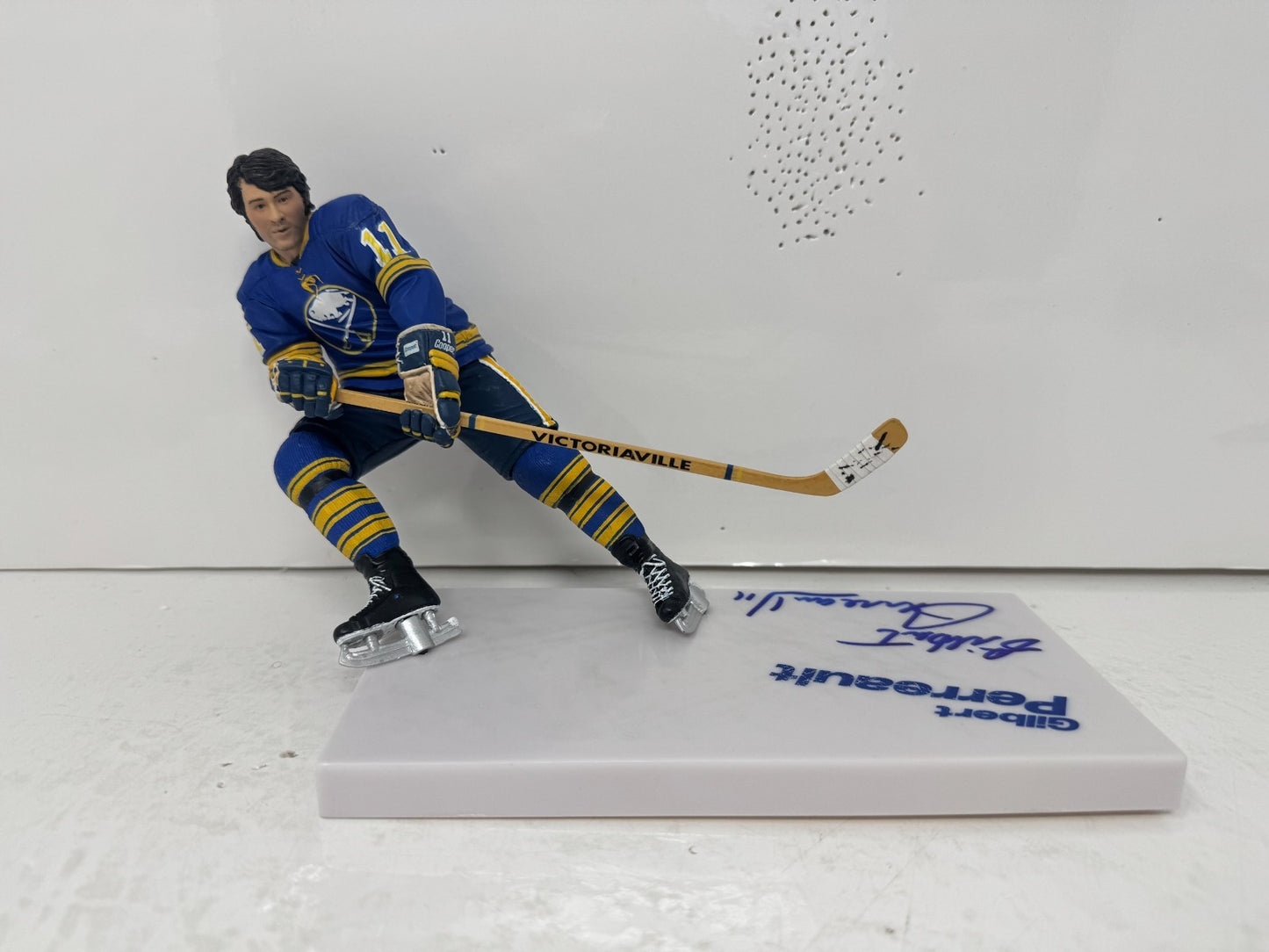McFarlane NHL Gilbert Perreault Buffalo Sabres Figure Auto Signed