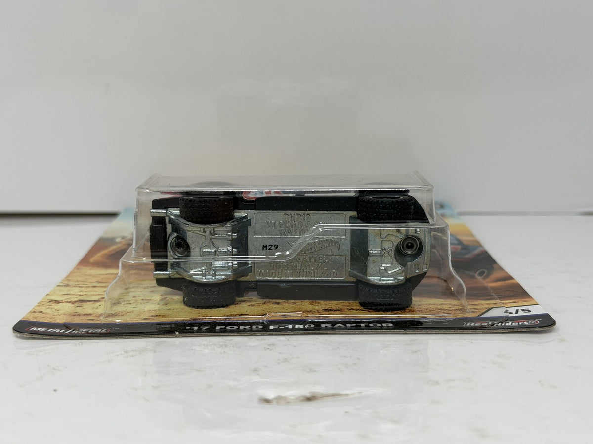 Hot Wheels Premium Desert Rally 2017 Ford F-150 Raptor 1:64 Diecast