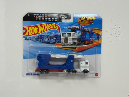 Hot Wheels Track Fleet Transformers Ultra Magnus 1:64 Diecast