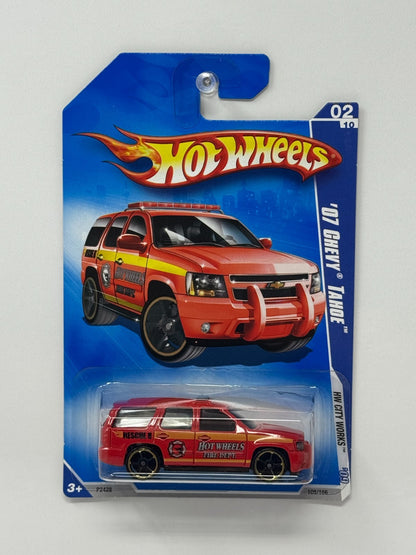 Hot Wheels City Works 2007 Chevy Tahoe 1:64 Diecast Red