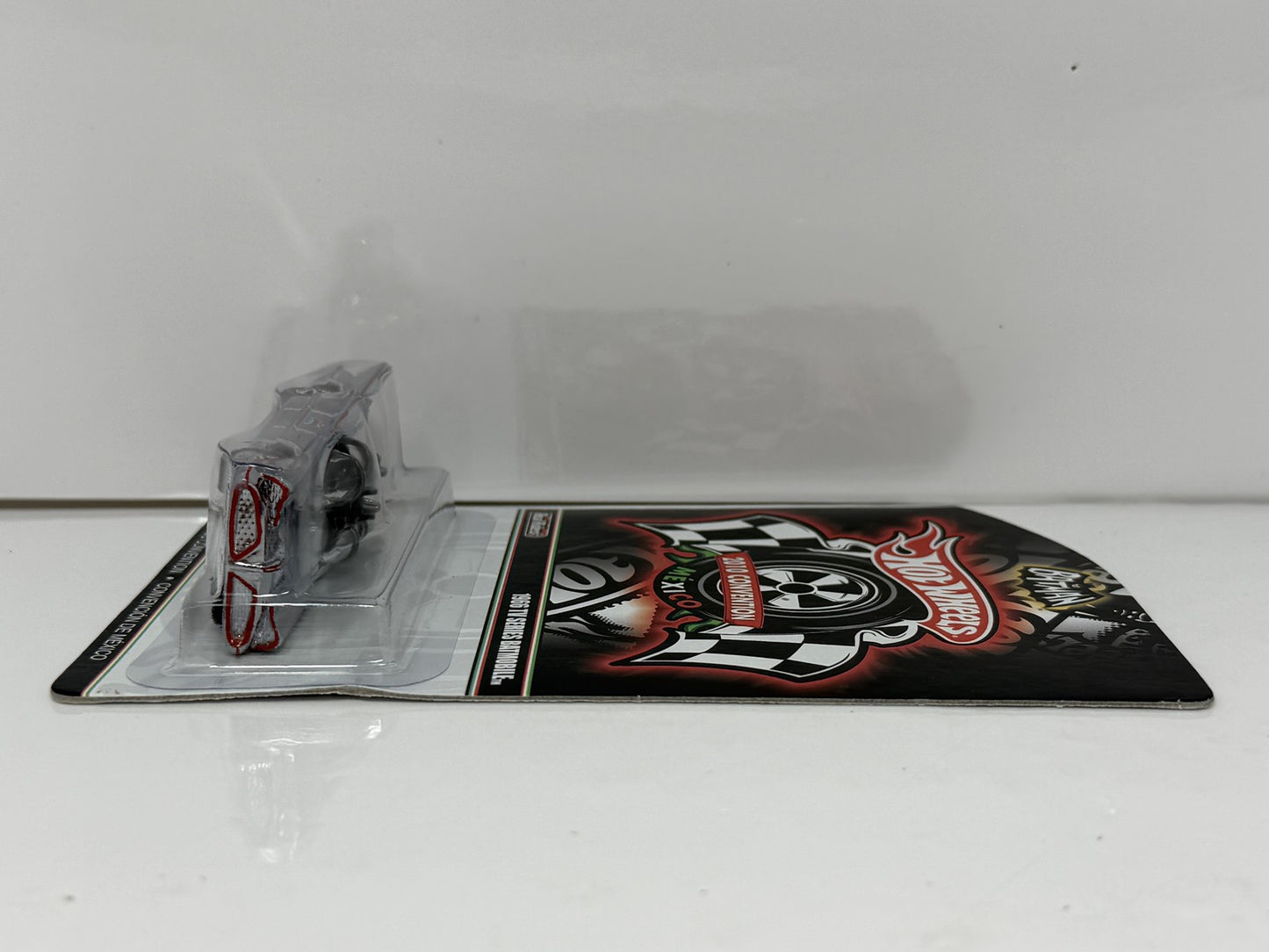 Hot Wheels 2010 Mexico Convention 1966 TV Series Batmobile 1:64 Diecast #2318