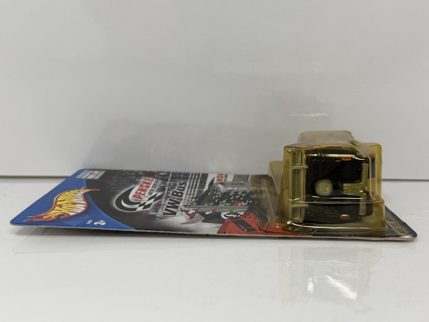 Hot Wheels Penske Auto Center Volkswagen Drag Bus 1:64 Diecast