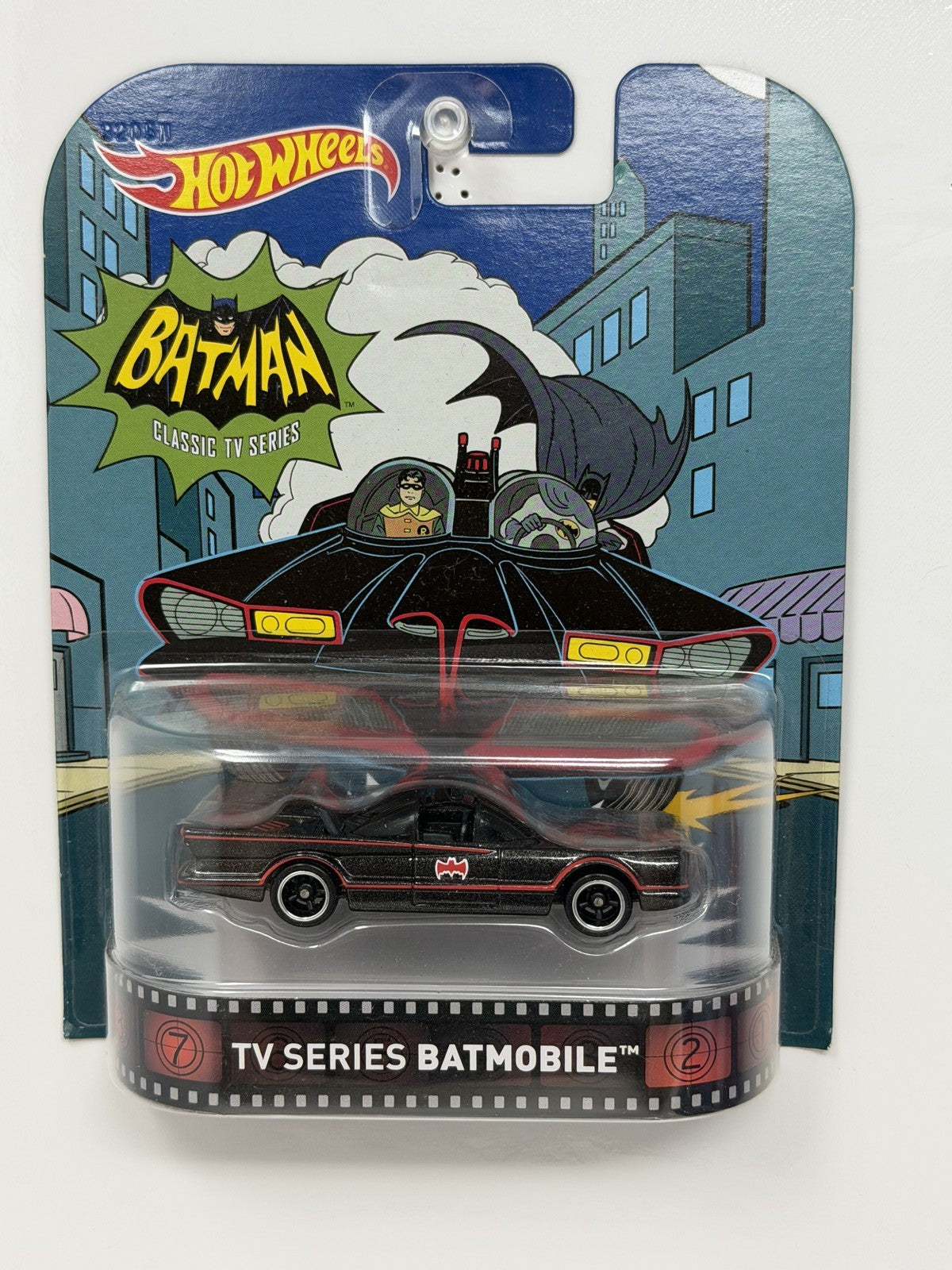 Hot Wheels Retro Entertainment Batman Classic TV Series Batmobile 1:64 Diecast