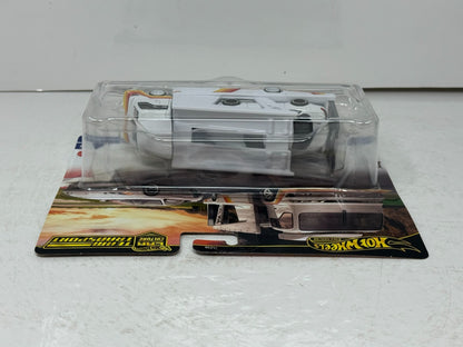 Hot Wheels Premium Team Transport Toyota Soarer & Kousoku Hauler 1:64 Diecast