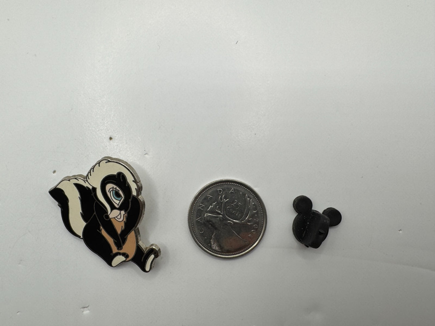 Disney Flower the Skunk Bambi Trading Pin DC1S15