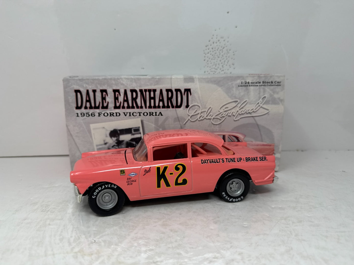 Action Nascar RCCA Dale Earnhardt K-2 1956 Ford Victoria BANK 1:24 Diecast