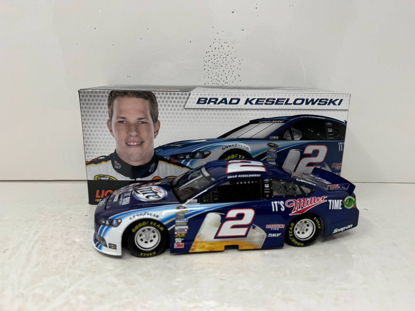 Lionel NASCAR #2 Brad Keselowski Miller Lite Luke Bryan Fusion 1:24 Diecast