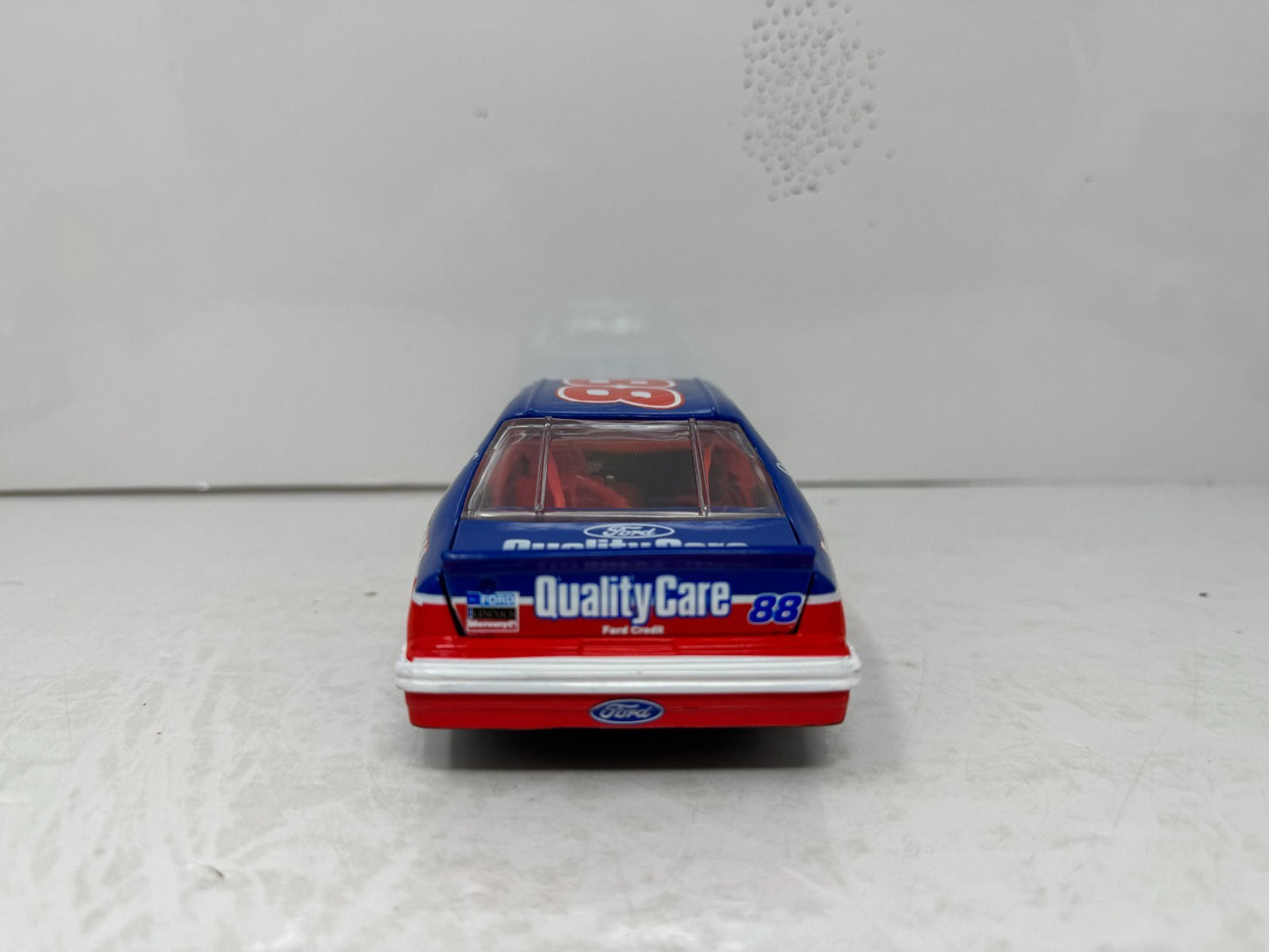 Action Nascar #88 Dale Jarrett Quality Care Ford Thunderbird 1:24 Diecast