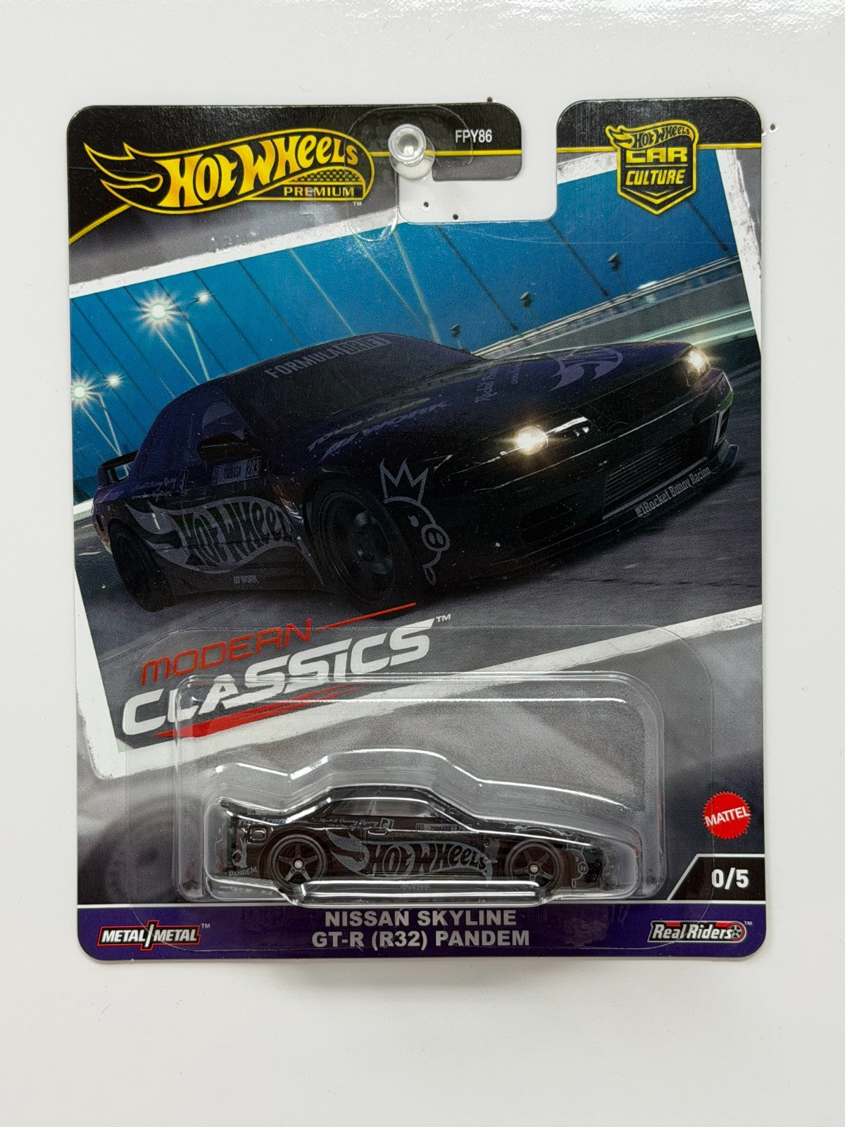 Hot Wheels Premium Modern Classics Nissan Skyline GT-R R32 CHASE 1:64 Diecast