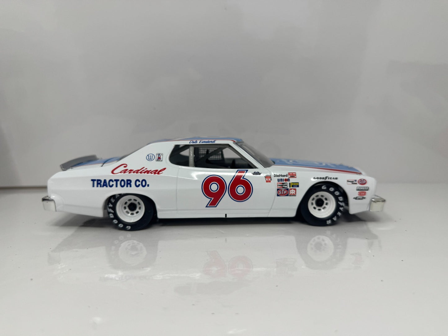 Action NASCAR Dale Earnhardt #96 Cardinal Tractor 1978 Ford Torino 1:24 Diecast