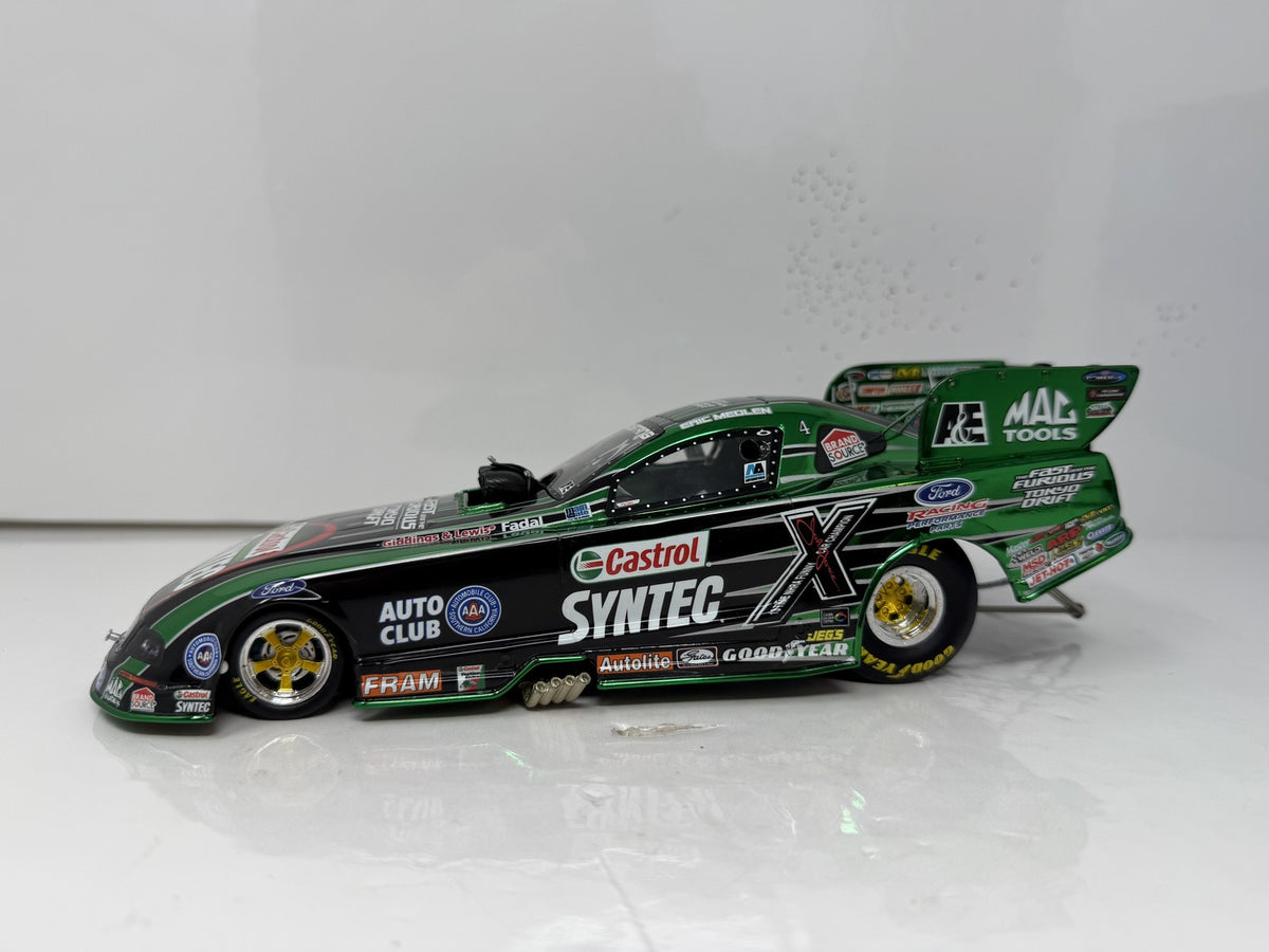 Motorsports Authentics NHRA Eric Medlen Fast & Furious 2006 Mustang 1:24 Diecast