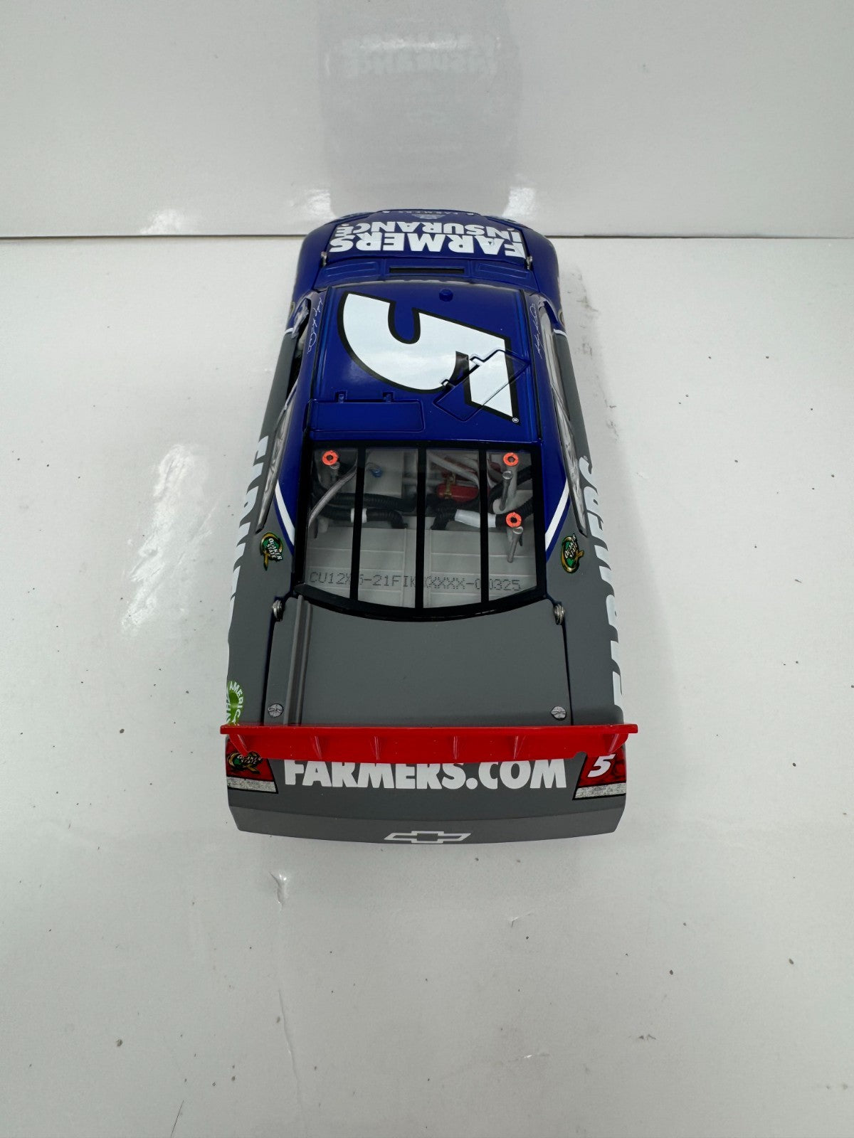 Lionel NASCAR Kasey Kahne #5 Farmers Insurance 2012 Chevy Impala 1:24 Diecast