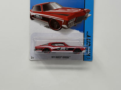 Hot Wheels HW City 1971 Buick Riviera 1:64 Diecast Red