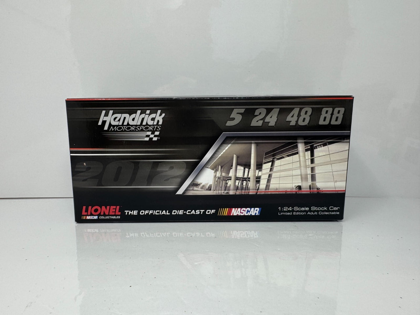 Lionel NASCAR Kasey Kahne #5 Farmers Insurance 2012 Chevy Impala 1:24 Diecast