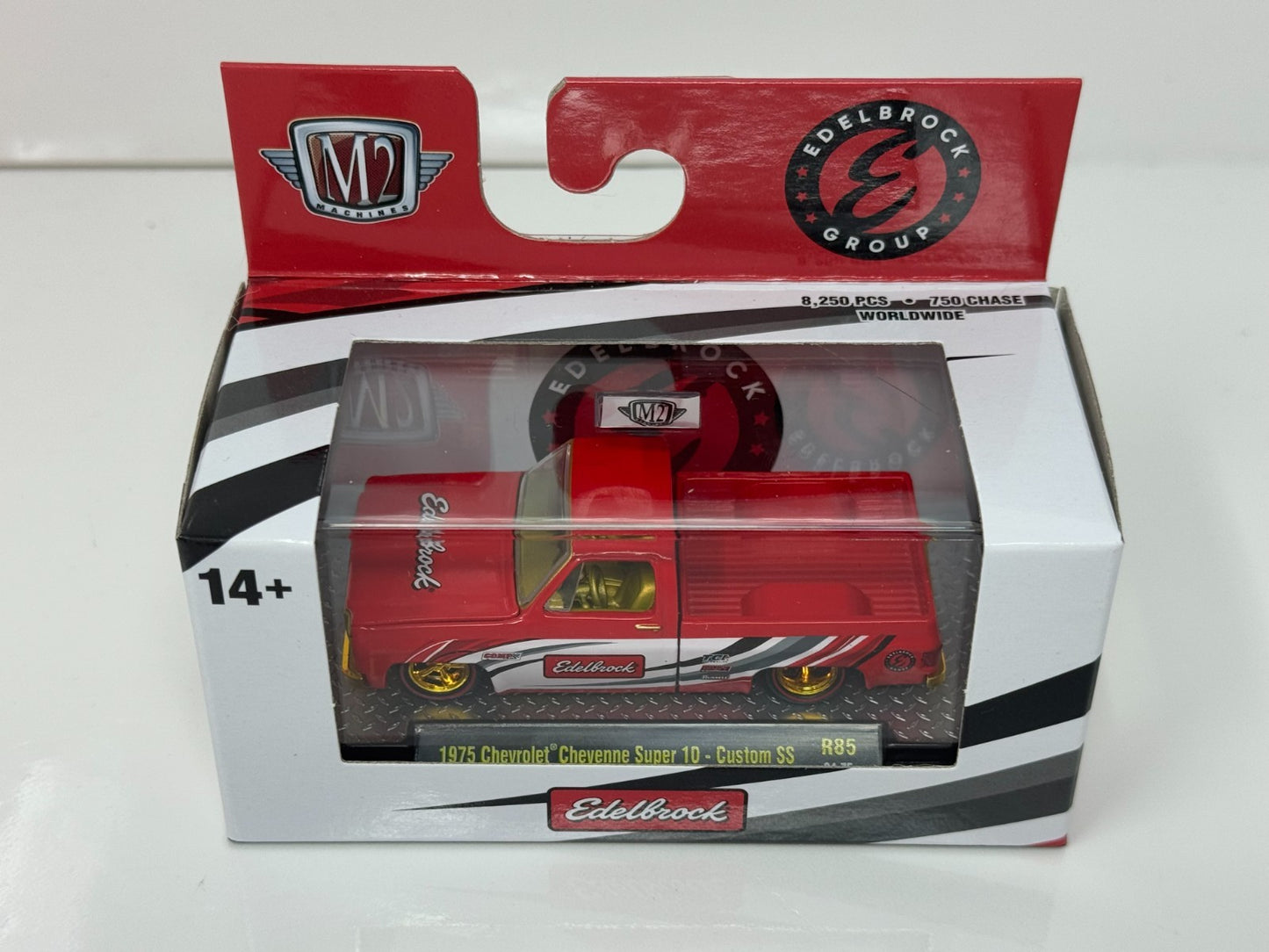 M2 Machines Edelbrock Chevrolet Cheyenne Super 10 Custom SS CHASE 1:64 Diecast