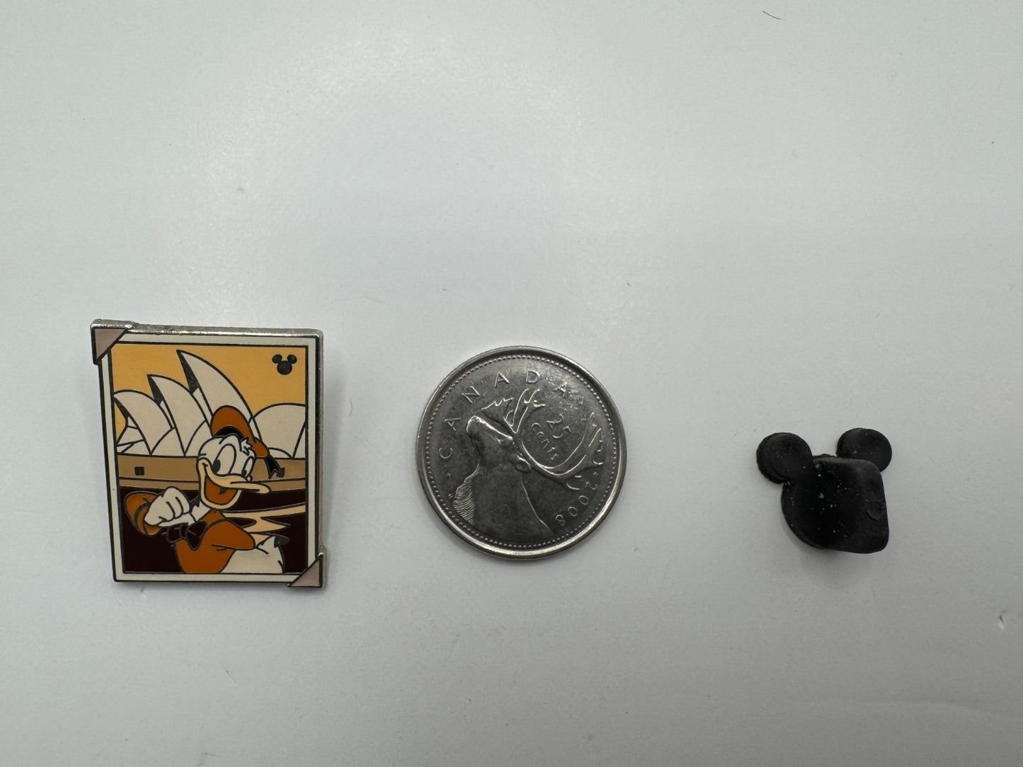 DLR Disney Donald Sydney Opera House World Snapshots Trading Pin DC2S10