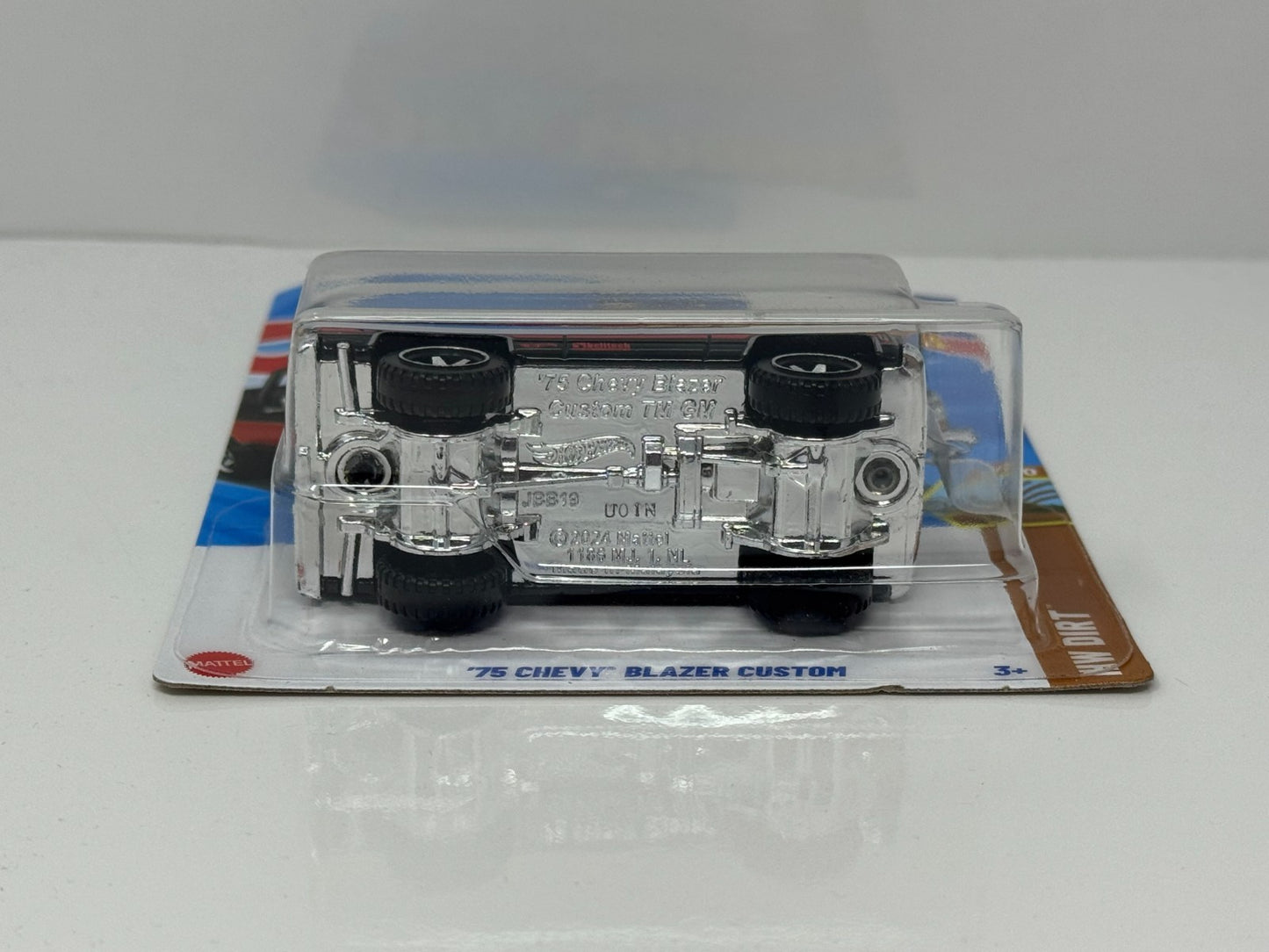 Hot Wheels Dirt 1975 Chevy Blazer Custom 1:64 Diecast