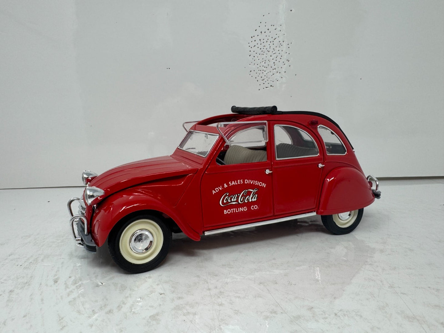 Solido Coca-Cola 1966 Citroën 2CV 1:18 Diecast