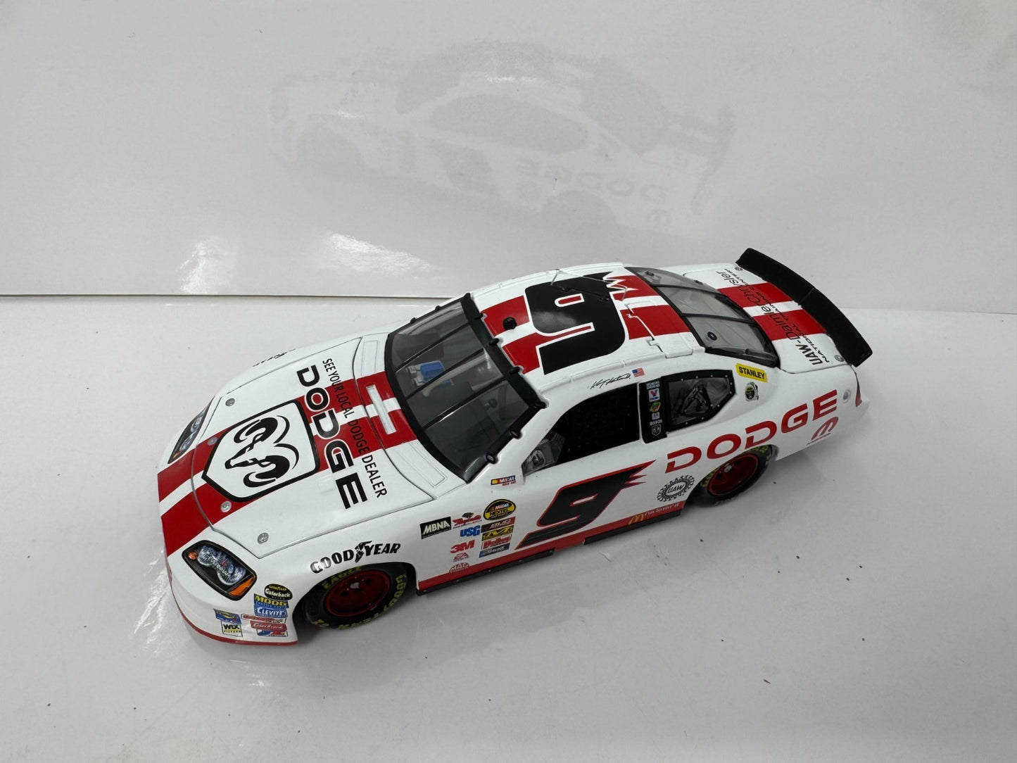 Action NASCAR Kasey Kahne #9 Reverse Pit Cap Car 2005 Dodge Charger 1:24 Diecast