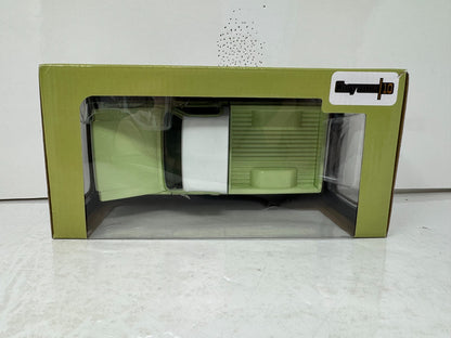 M2 Machines 1973 Chevrolet Cheyenne 10 Square Body Truck 1:24 Diecast