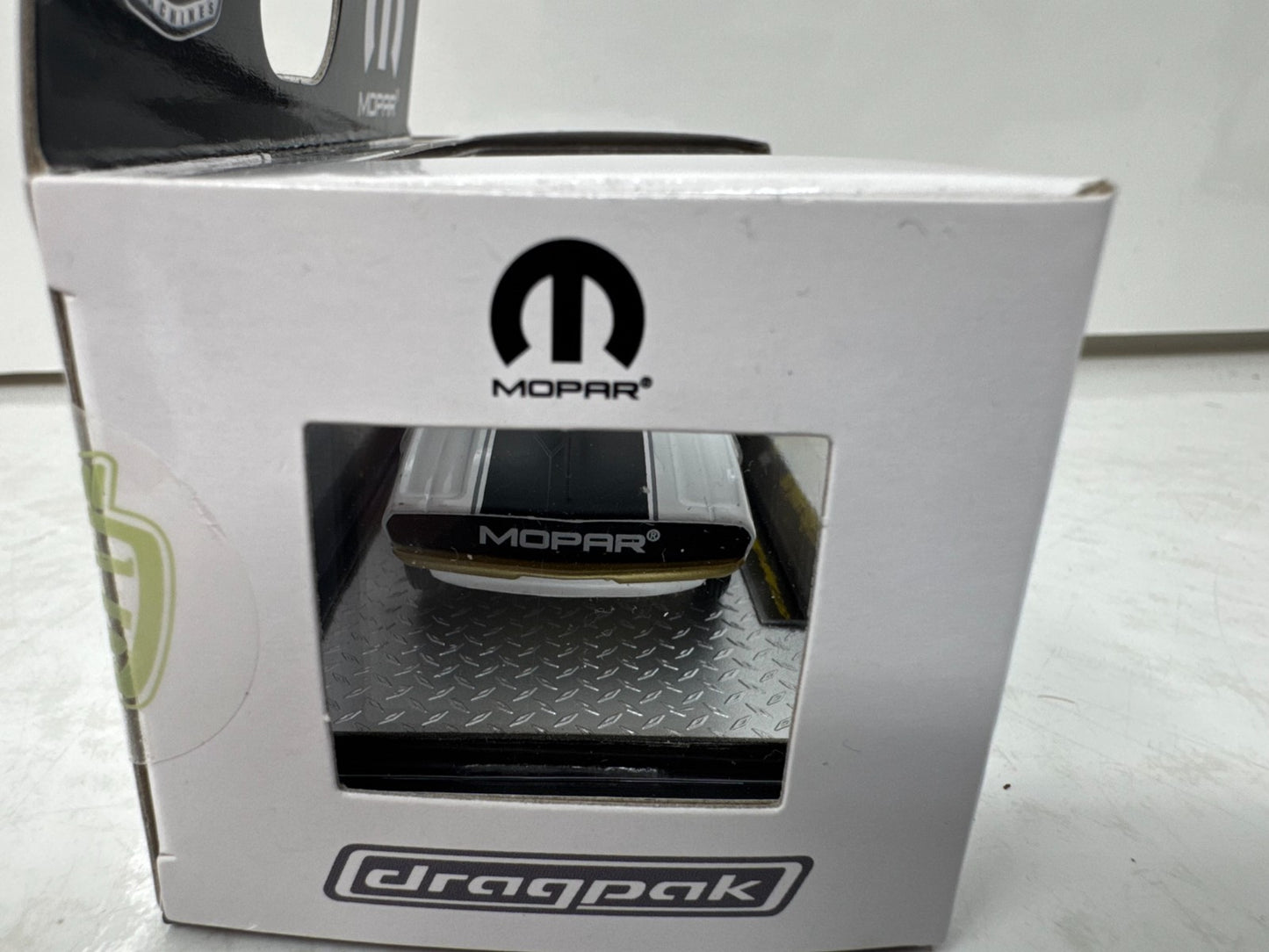 M2 Machines Mopar 1971 Dodge Challenger Funny Car CHASE 1:64 Diecast