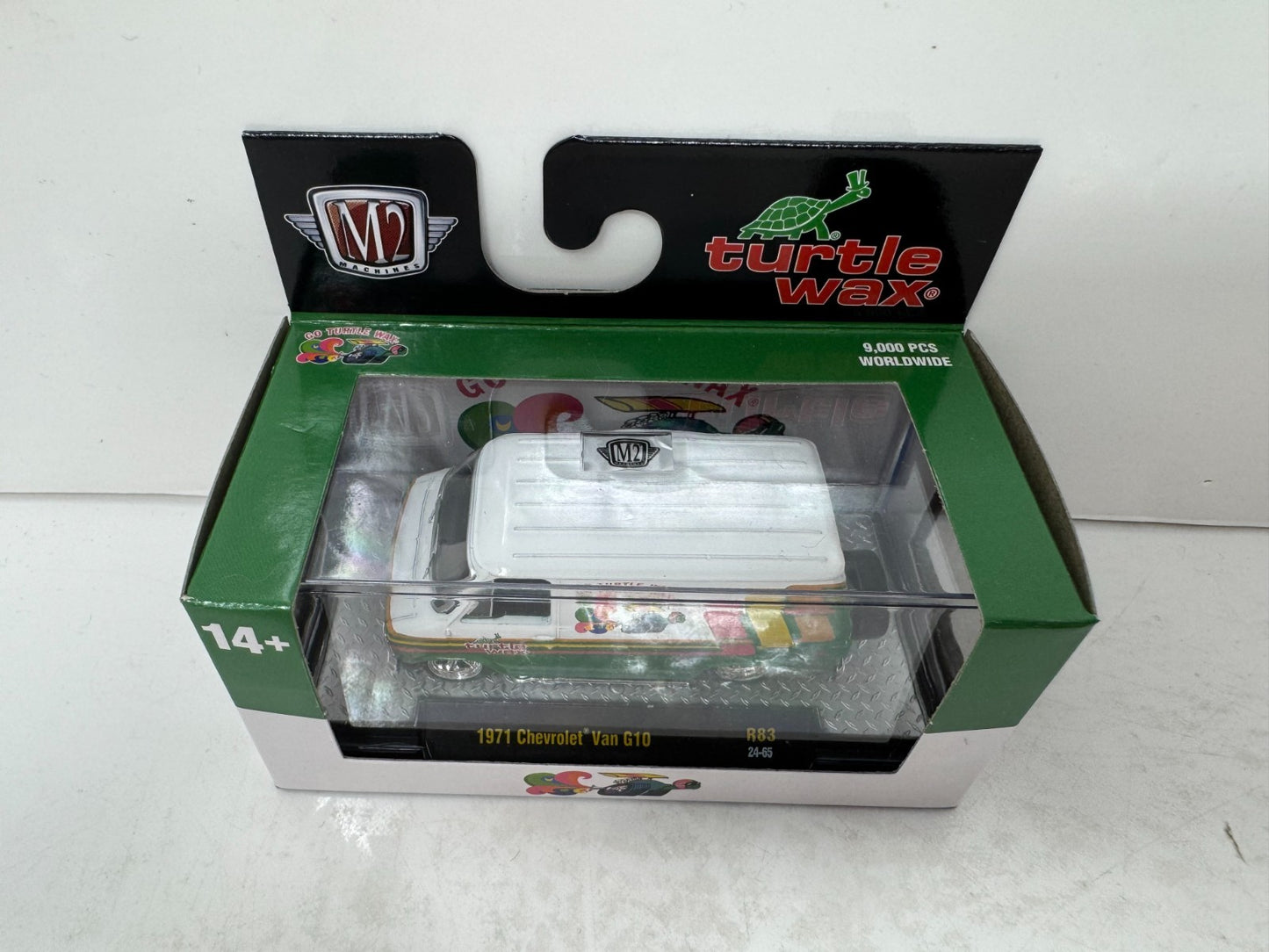 M2 Machines Turtle Wax 1971 Chevrolet Van G10 1:64 Diecast