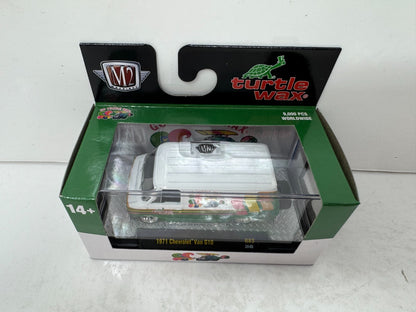 M2 Machines Turtle Wax 1971 Chevrolet Van G10 1:64 Diecast