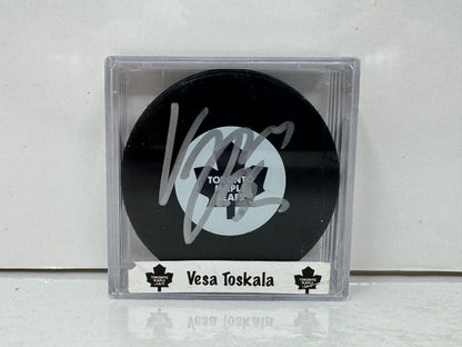 Vesa Toskala Toronto Maple Leafs Signed NHL Autograph Puck Silver Auto