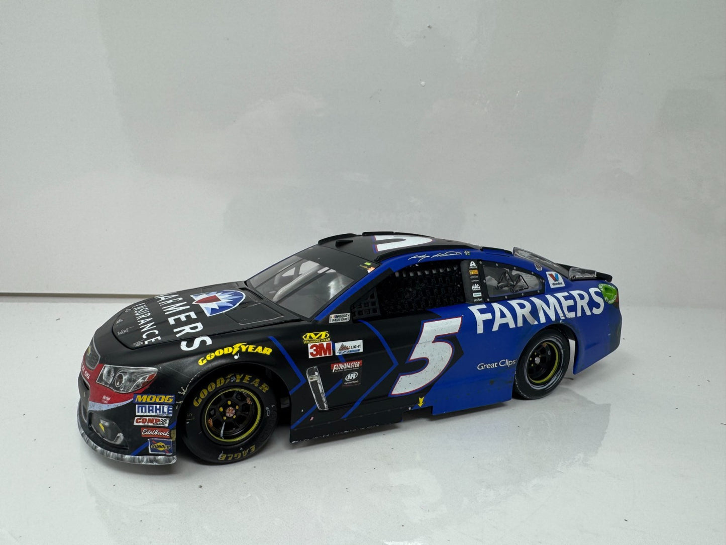 Lionel NASCAR #5 Kasey Kahne Farmers Insurance Indy Win 2017 SS 1:24 Diecast
