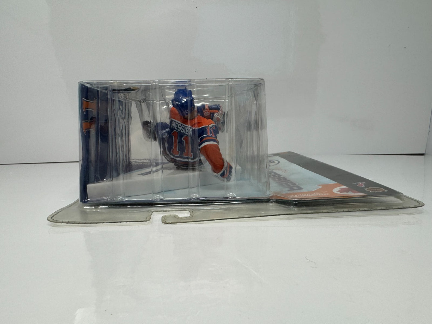 Mcfarlane NHL  Mark Messier Edmonton Oilers Blue Jersey Series 5 Figure