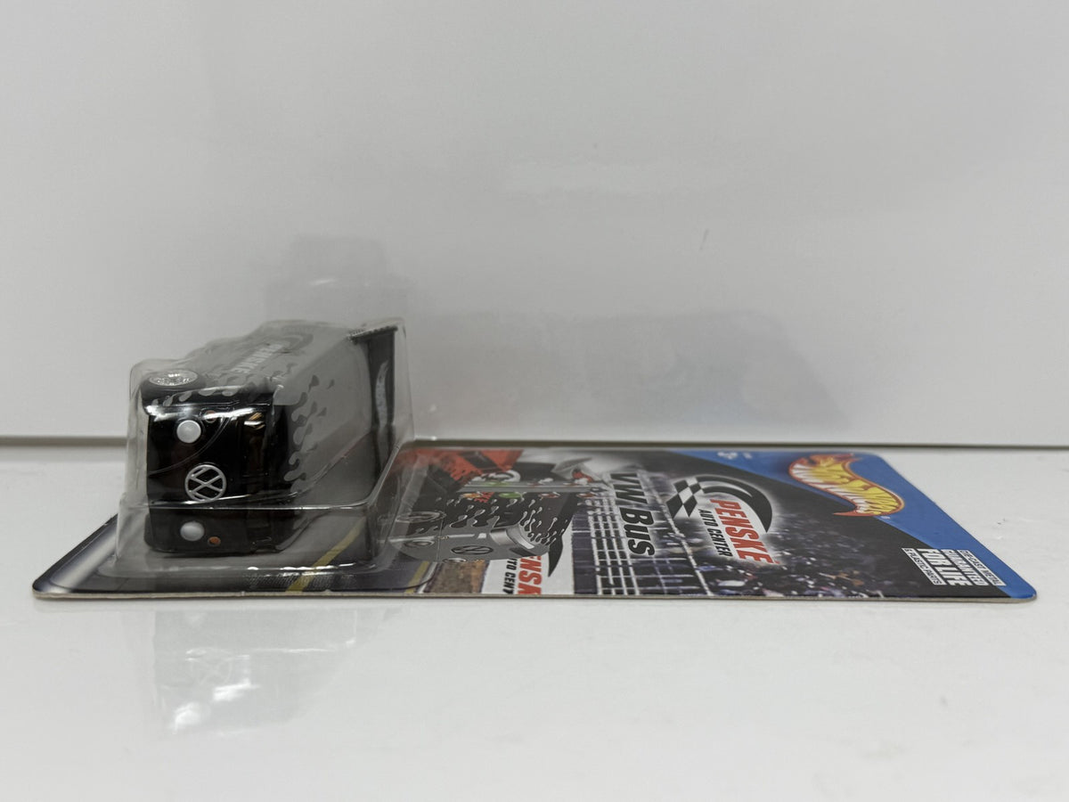 Hot Wheels Penske Auto Center VW Volkswagen Drag Bus 1:64 Diecast