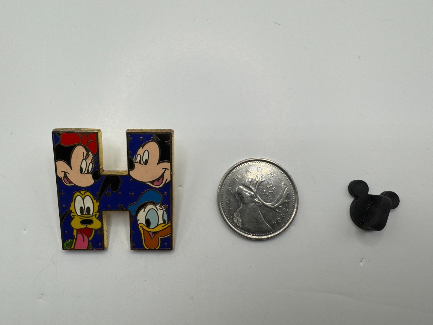 Disney Alphabet Collection 2011 - 'H' Trading Pin DC1S7 2011