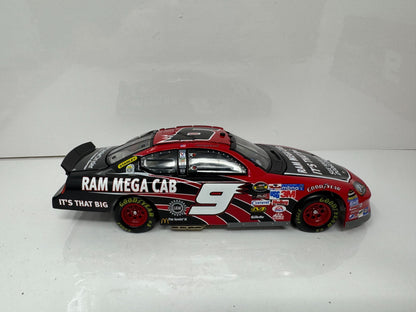 Action NASCAR Kasey Kahne #9 Dodge Ram Mega Cab 2005 Dodge Charger 1:24 Diecast