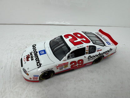Action NASCAR #29 Kevin Harvick Service Plus 2001 Monte Carlo 1:24 Diecast