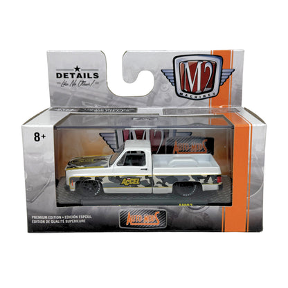 M2 Machines Auto-Mods 1976 GMC Sierra Grande 15 1:64 Diecast