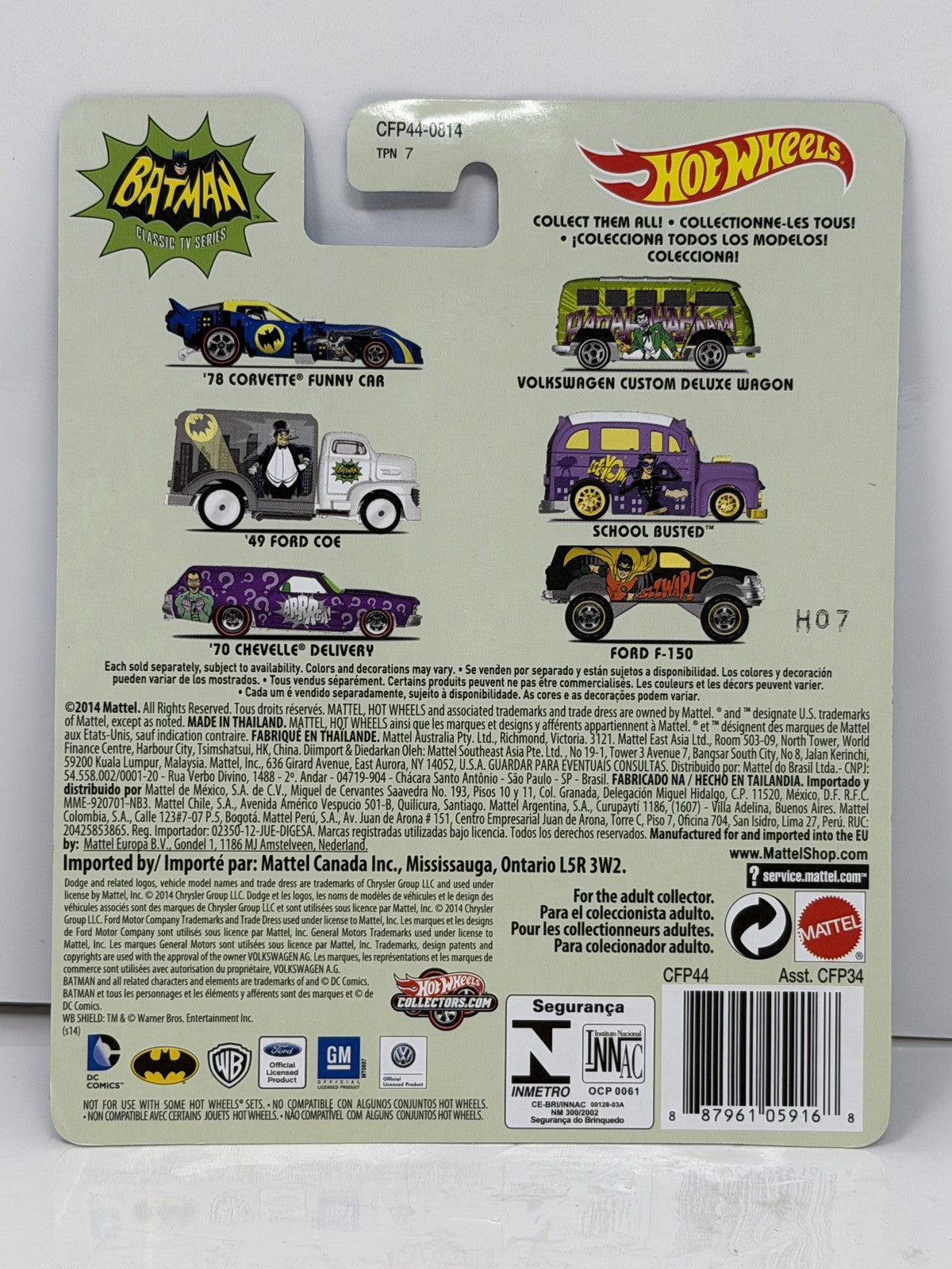 Hot Wheels Batman Classic TV Series 1949 Ford COE 1:64 Diecast Real Riders