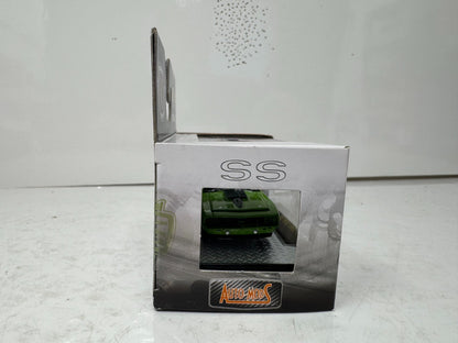 M2 Machines Auto Mods 1969 Chevrolet Camaro SS/RS 396 1:64 Diecast