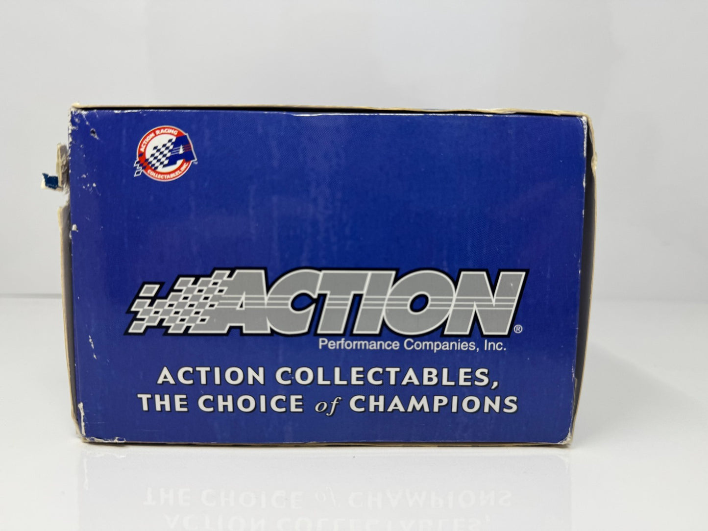 Action NASCAR Rusty Wallace #2 Miller Lite Elvis 2002 Taurus 1:24 Diecast