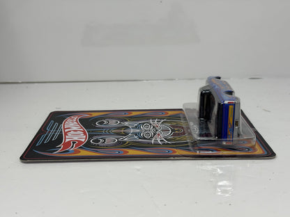 Hot Wheels 2021 Japan Convention 1969 Chevrolet C-10 1:64 Diecast