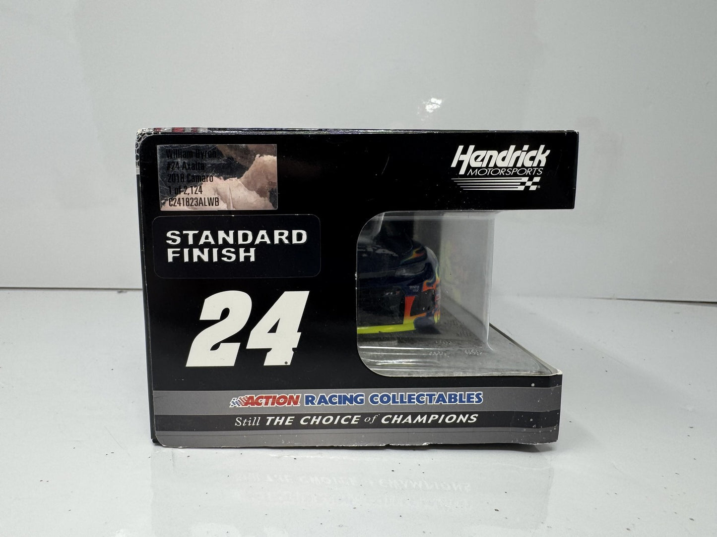 Lionel NASCAR William Byron #24 Axalta 2018 Chevrolet Camaro 1:24 Diecast