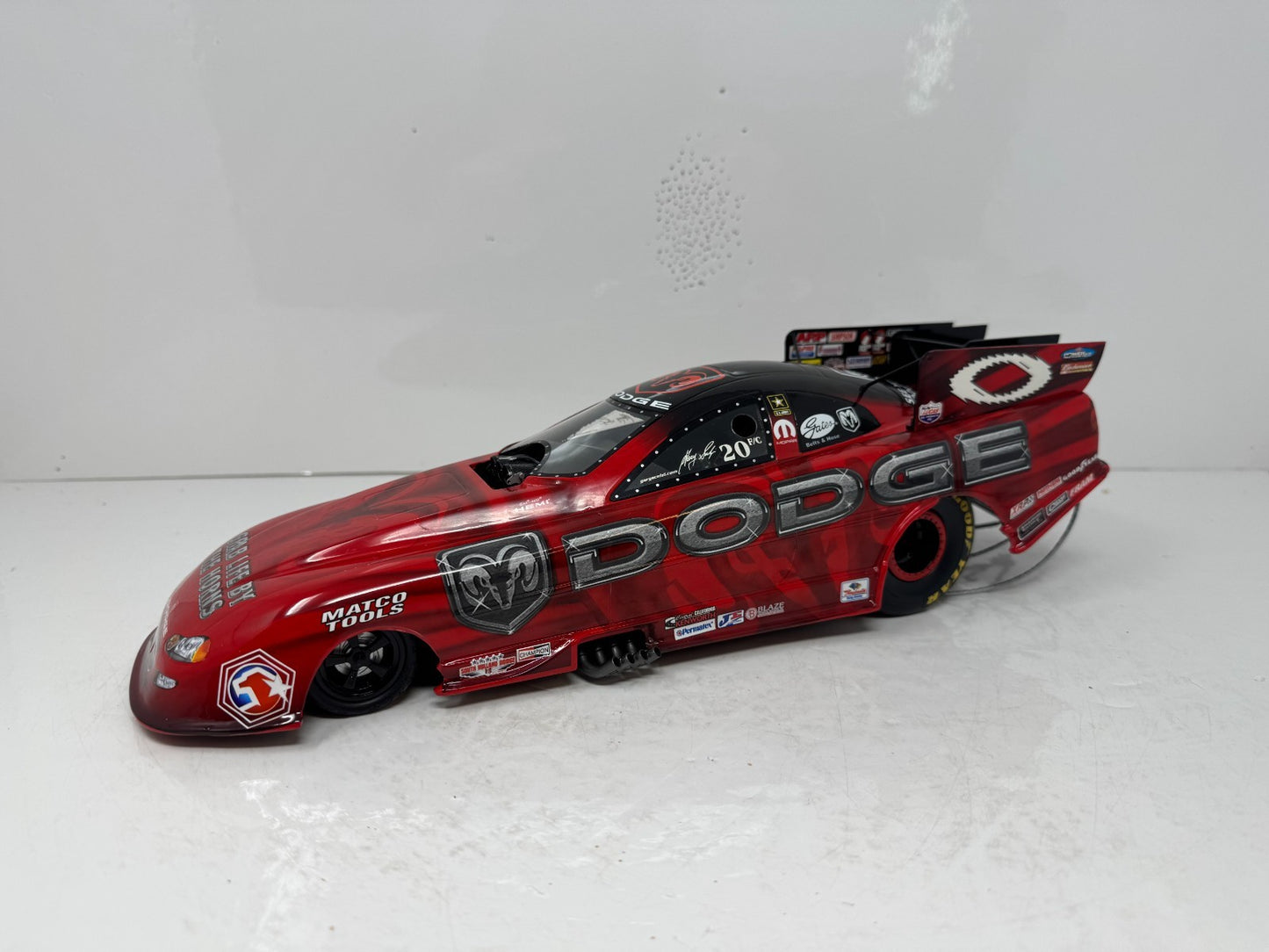 Milestone Gary Scelzi NHRA Dodge Dealer Dodge Funny Car 1:16 Scale