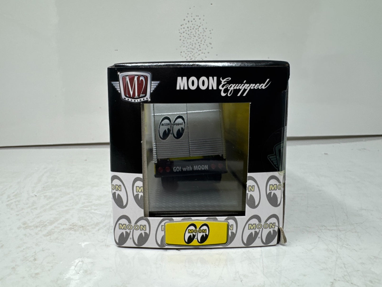 M2 Auto-Haulers Ford C-950 & 1966 Ford Mustang Mooneyes CHASE 1:64 Diecast