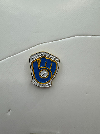 Milwaukee Brewers Vintage MLB Team Logo Lapel Pin